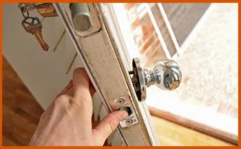 Ferndale MI Locksmith Store Ferndale, MI 248-294-0337 - 12-changing-locks